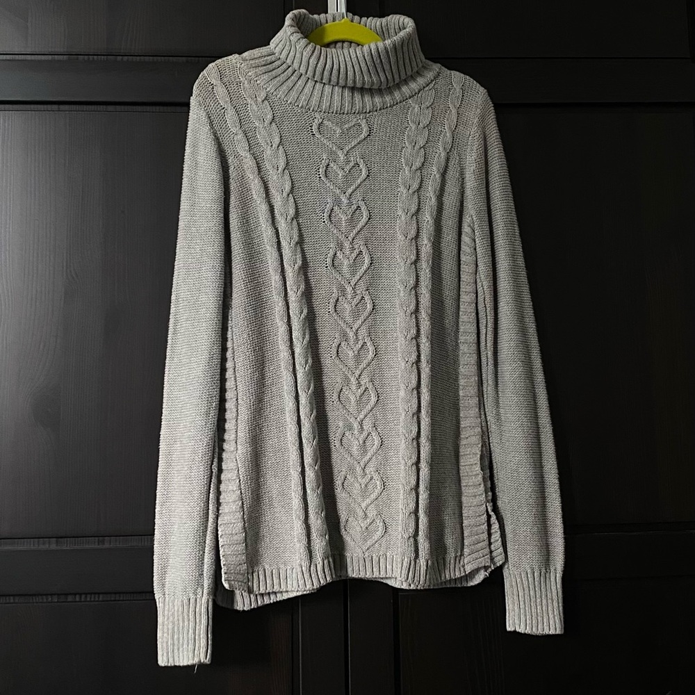 Gray turtle neck sweater from gap kids sized L, but fits size xs and s in women